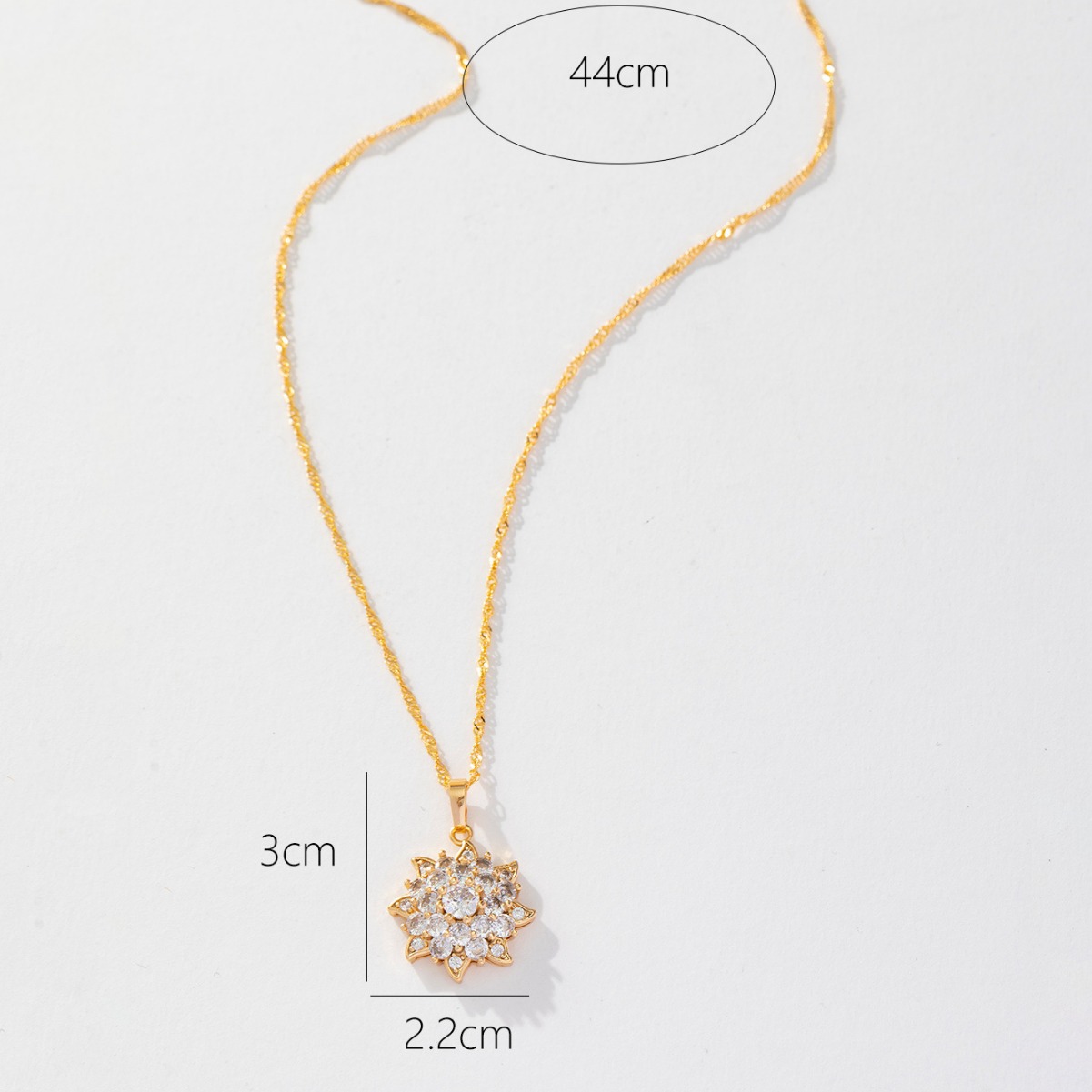 Nuevas joyas populares transfronterizas lujosas de estilo universal nicho de diseño único collar de sol colgante