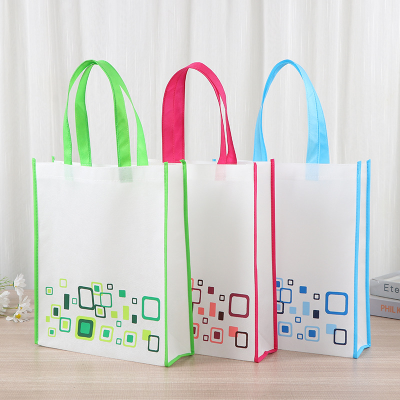Bolsas de mano no tejidas de costura de automóviles de color bolsas de mano portátiles de ropa de compras bolsas de regalo no tejidas