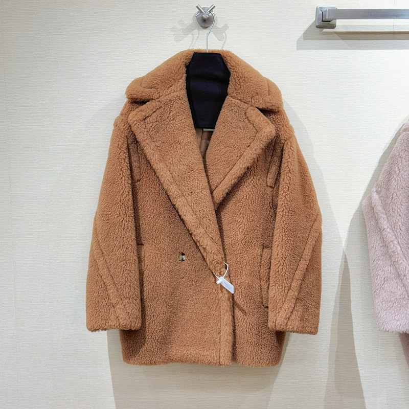 M Brand Short Teddy Bear Coat for Women, Made of Grainy Fur and Sheep Wool, One-Piece Silhouette, 2026 New Style for Petite Sizes