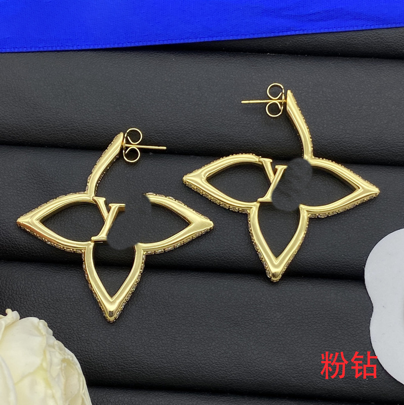 跨境欧美驴家新款高版本对版带标字母耳钉女银针菱形四叶草耳环批|undefined