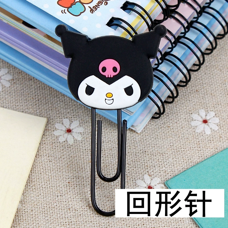 Small cartoon cute metal pin