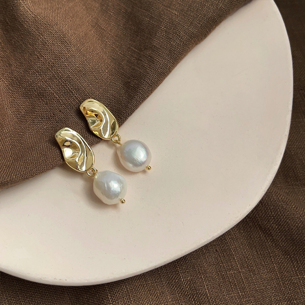 1 Pair Elegant Retro Geometric Freshwater Pearl Earrings display picture 18