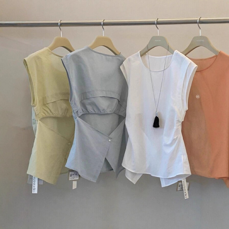 Korean Style Petite Women's Summer Stylish Ruched Backless Shirt, Elegant Slim-Fit Sleeveless Top