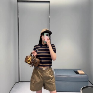 ���͸�؛�l�y��ëᘿ���Ů�ٴ����POLO�I�����Ļ�ɫԴ�^���S�е�