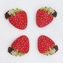 创意韩国绒水钻草莓钻包烫钻草莓挂件女士包包挂饰服装箱包饰品