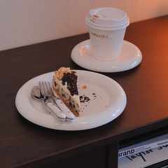 A5Lins韓風純白色胖嘟嘟盤子 早餐盤點心蛋糕碟子陶瓷杯托墊首飾