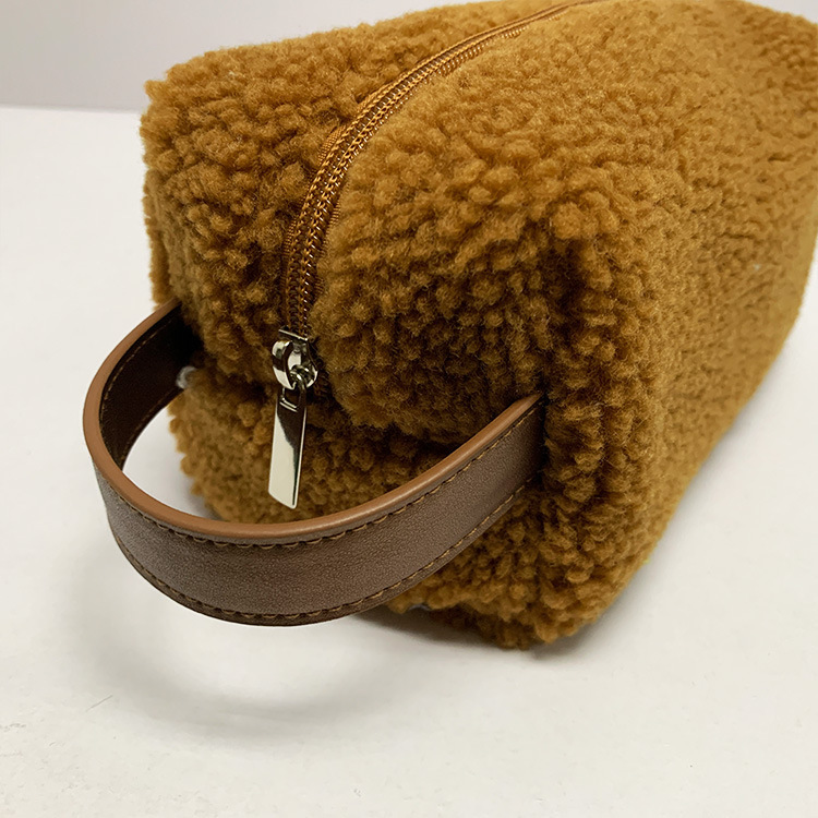 ë��ϴ������������޻�ױ����Ůͨ�û�ױ����Я�������ɻ�ױ��