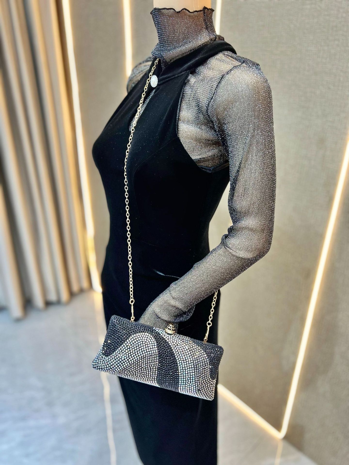 Luxurious Rhinestone Evening Bag For Wedding And Party_voghion.com