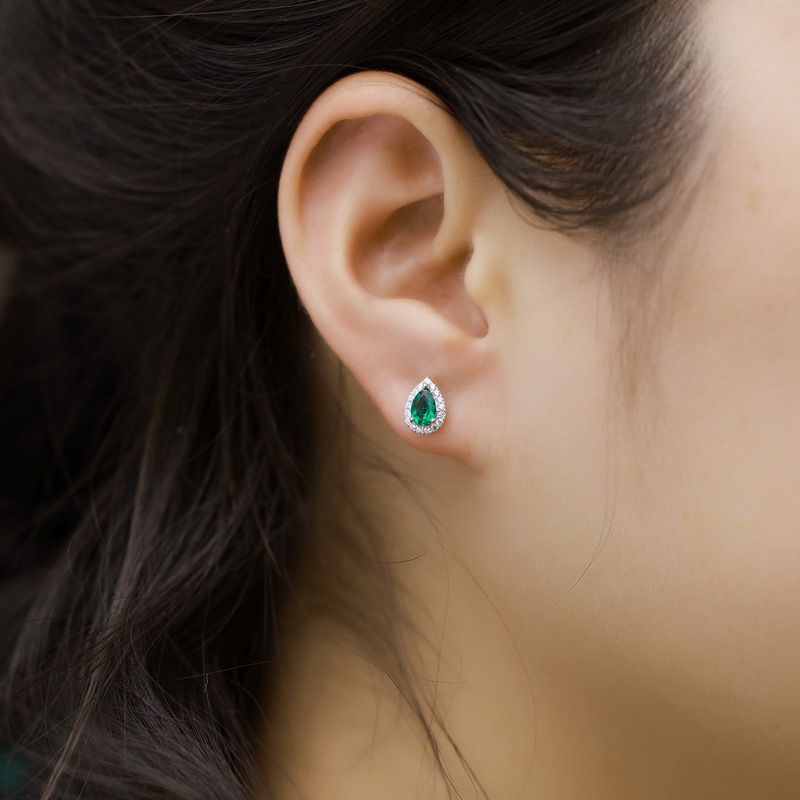 Pendientes en forma de gota de agua de lujo simple y ligero transfronterizo europeo y americano femenino S925 con incrustaciones de plata para cultivar aretes personalizados de color