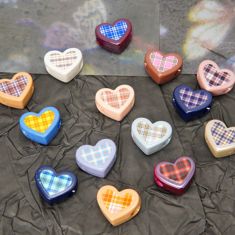 British Style Sub-Print Large Hole Heart Loose Beads Acrylic Straight Hole Beads DIY Luggage Clothing Accessories Pendant