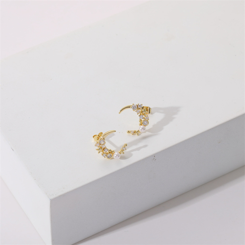 Fashion Star Moon Copper Plating Zircon Ear Studs 1 Pair
