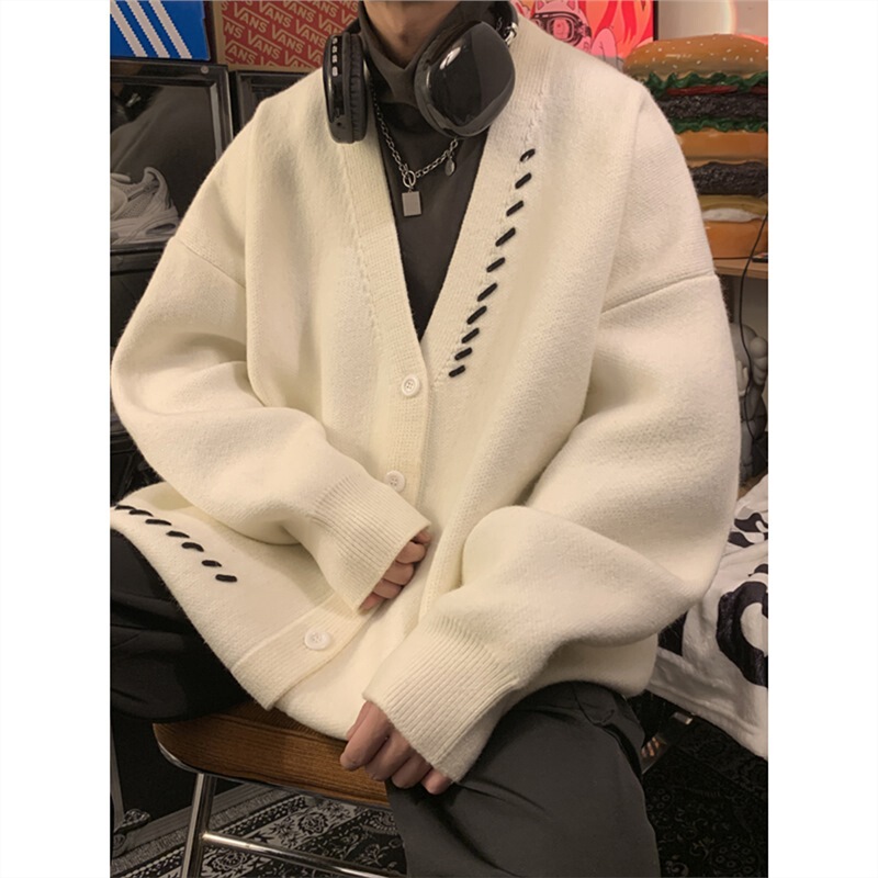 Japanese style retro V-neck sweater men's autumn style sweater cardigan College Style fashion brand casual jacket one-piece delivery