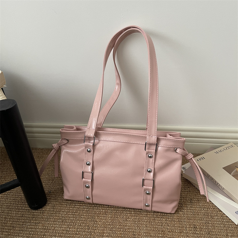 Borsa a tracolla da pendolare alla moda e stilosa, nuova collezione estiva 2026, stile vintage, borsa sottobraccio semplice e trendy._voghion.com