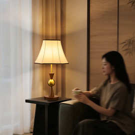 法式复古床头灯诧寂风书房卧室实木灯具高级感氛围感中古美式台灯