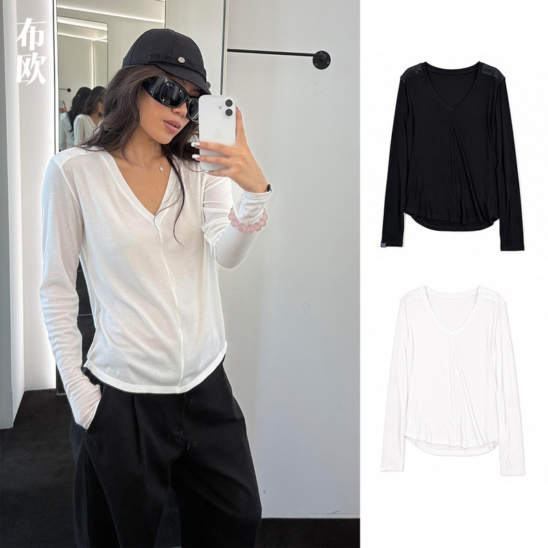 Premium cashmere base shirt made of "83% Lyocell 10% sheep wool," black and white, loose fit, long sleeve, V-neck T-shirt Premium cashmere base shirt made of "83% Lyocell 10% sheep wool," black and white, loose fit, long sleeve, V-neck T-shirt