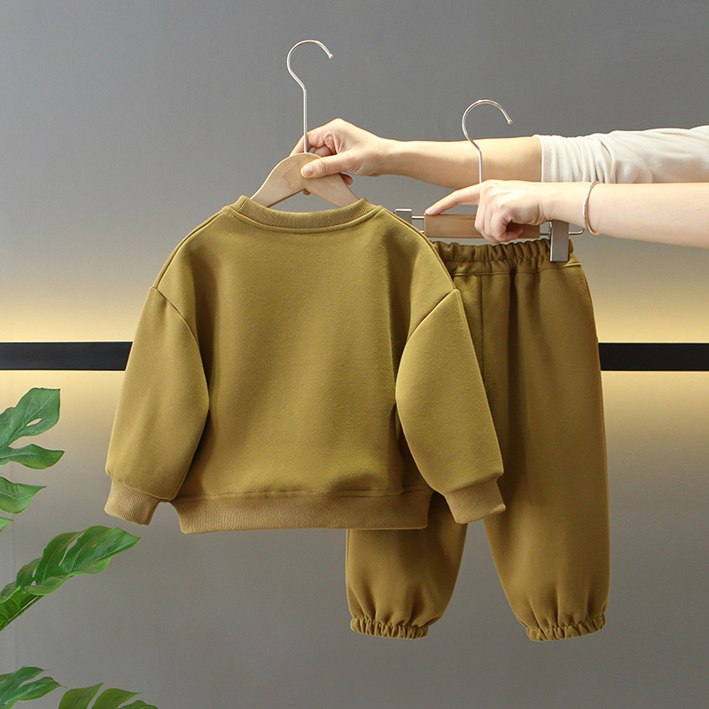 7673 traje de primavera para niños 2025 nuevo suéter de estilo occidental para niños de dos piezas ropa coreana de primavera y otoño para bebés