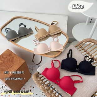 ԭ����ϵ�l�yһƬʽ�o����Ů���o�ȦС�ؾ۔n���Ʊ����������b