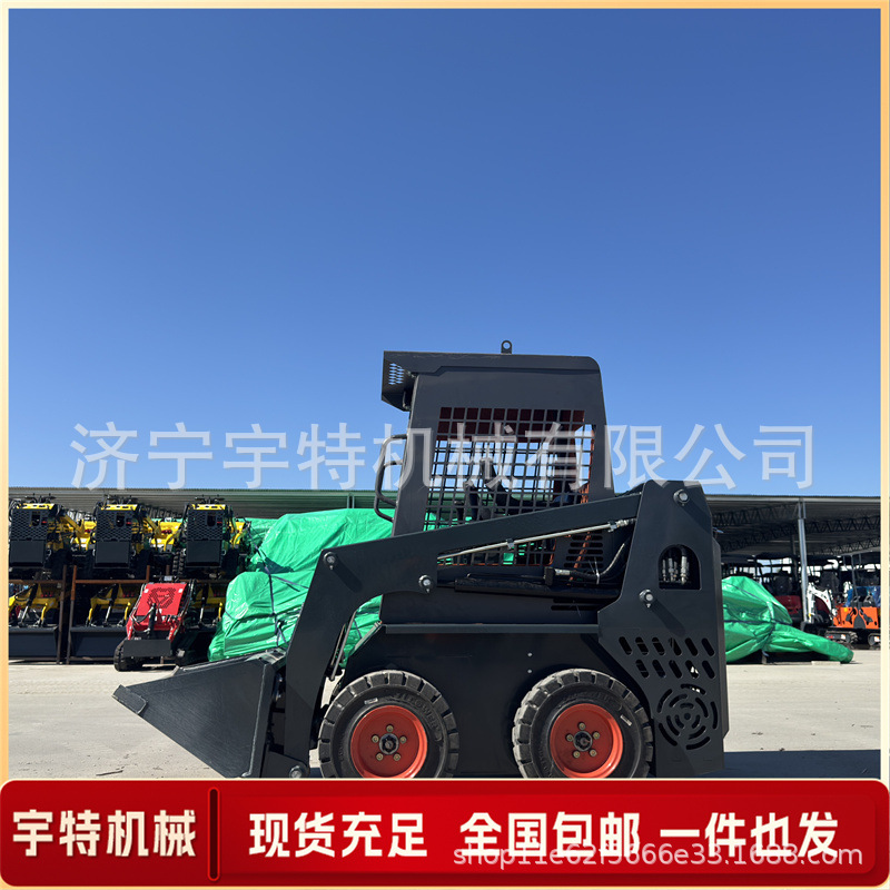 滑移装载机室内施工抓木铲车站立式多功能履带式推土车