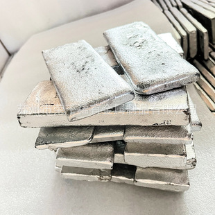 �X���g�Ͻ��X�F10%AlFe20%�X�2%����۟������X�Ͻ� AlSc2%�