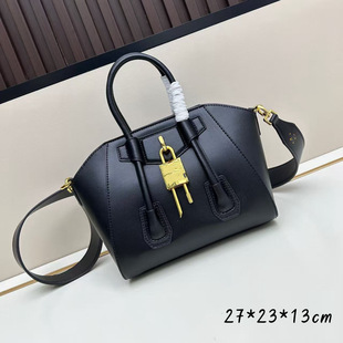 �o���¿�С���͹����eŮʿ������μ�Ҹ��б���������Ƥ���ذ�Ů