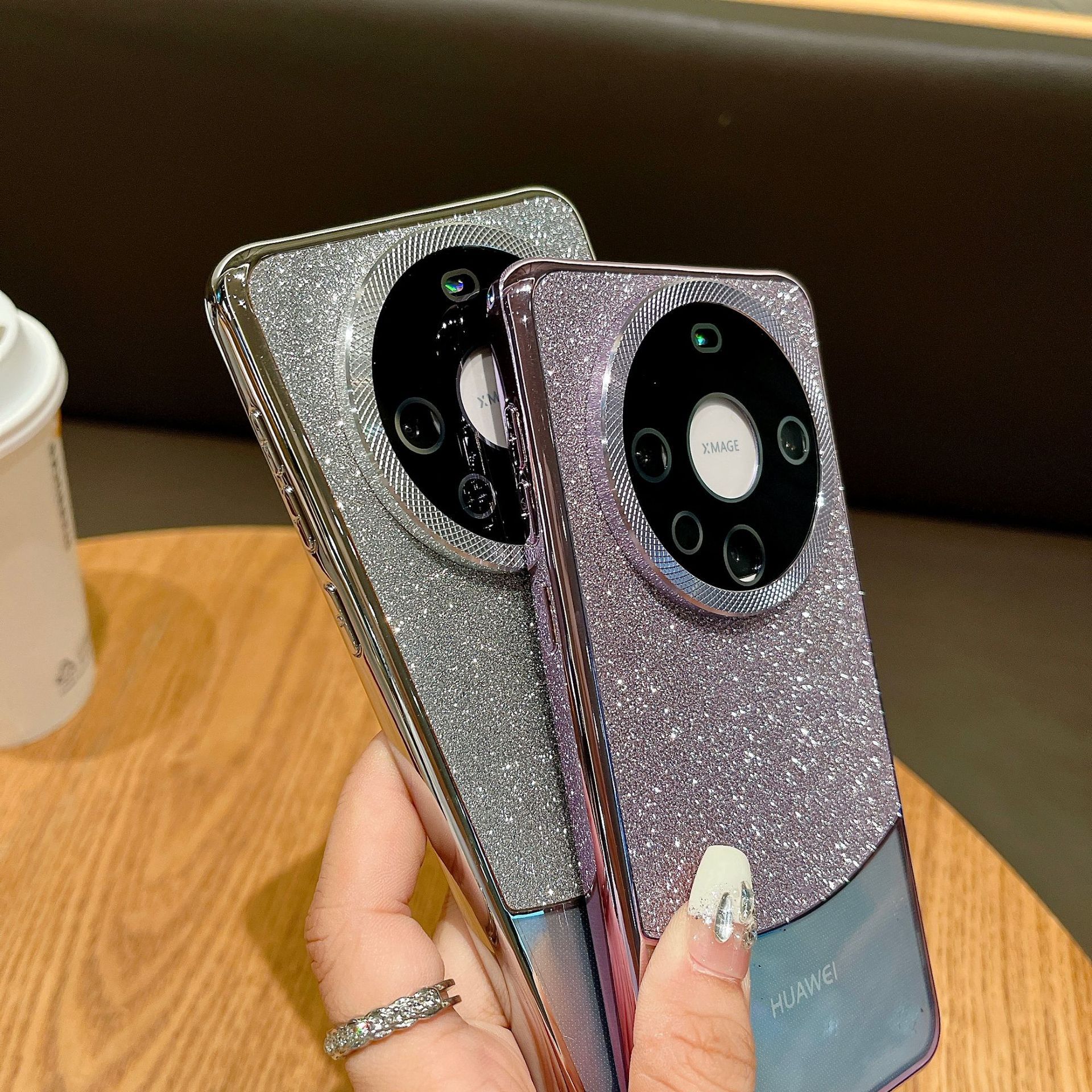 El empalme de brillo galvanoplastia es adecuado para Huawei mate60pro película de lente todo incluido funda para teléfono móvil mate60 pareja de lujo ligero