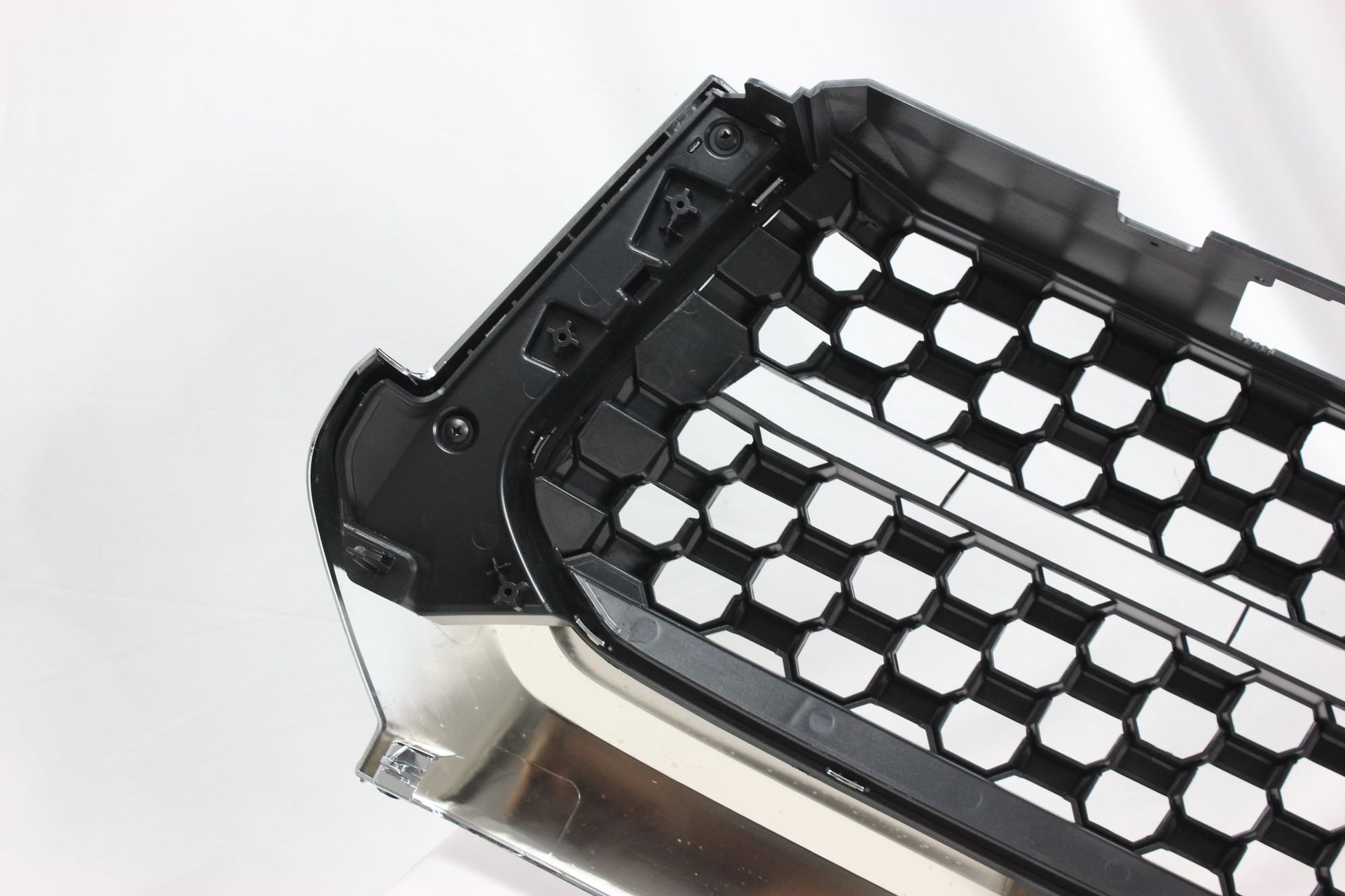 Suitable for 14-21 Toyota Tundra Front Grille Electroplated Grille Front Bumper Air Intake Grille 53101-0C021