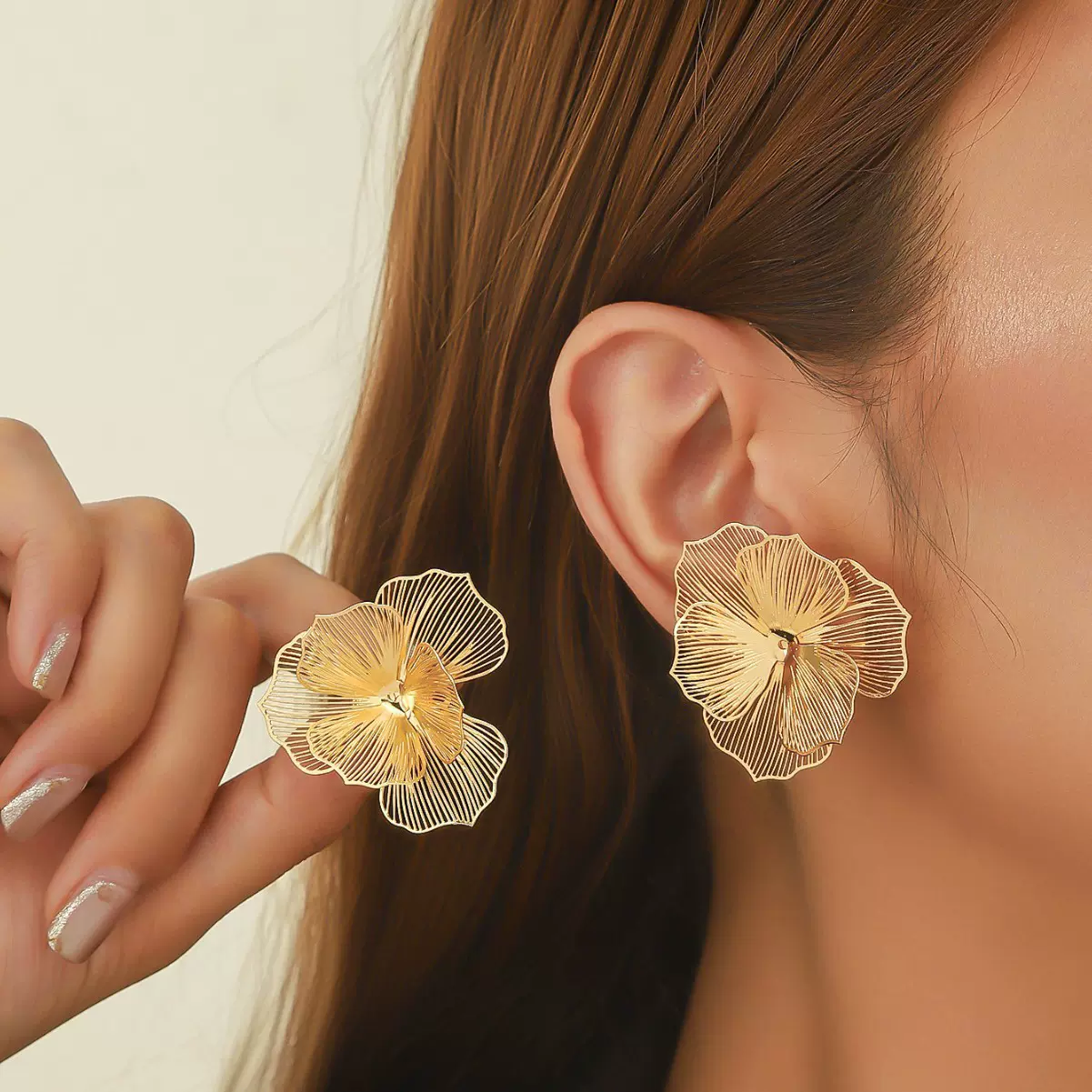 欧美跨境简约镂空花朵耳环ins女网红旅游度假拍照立体花瓣earring