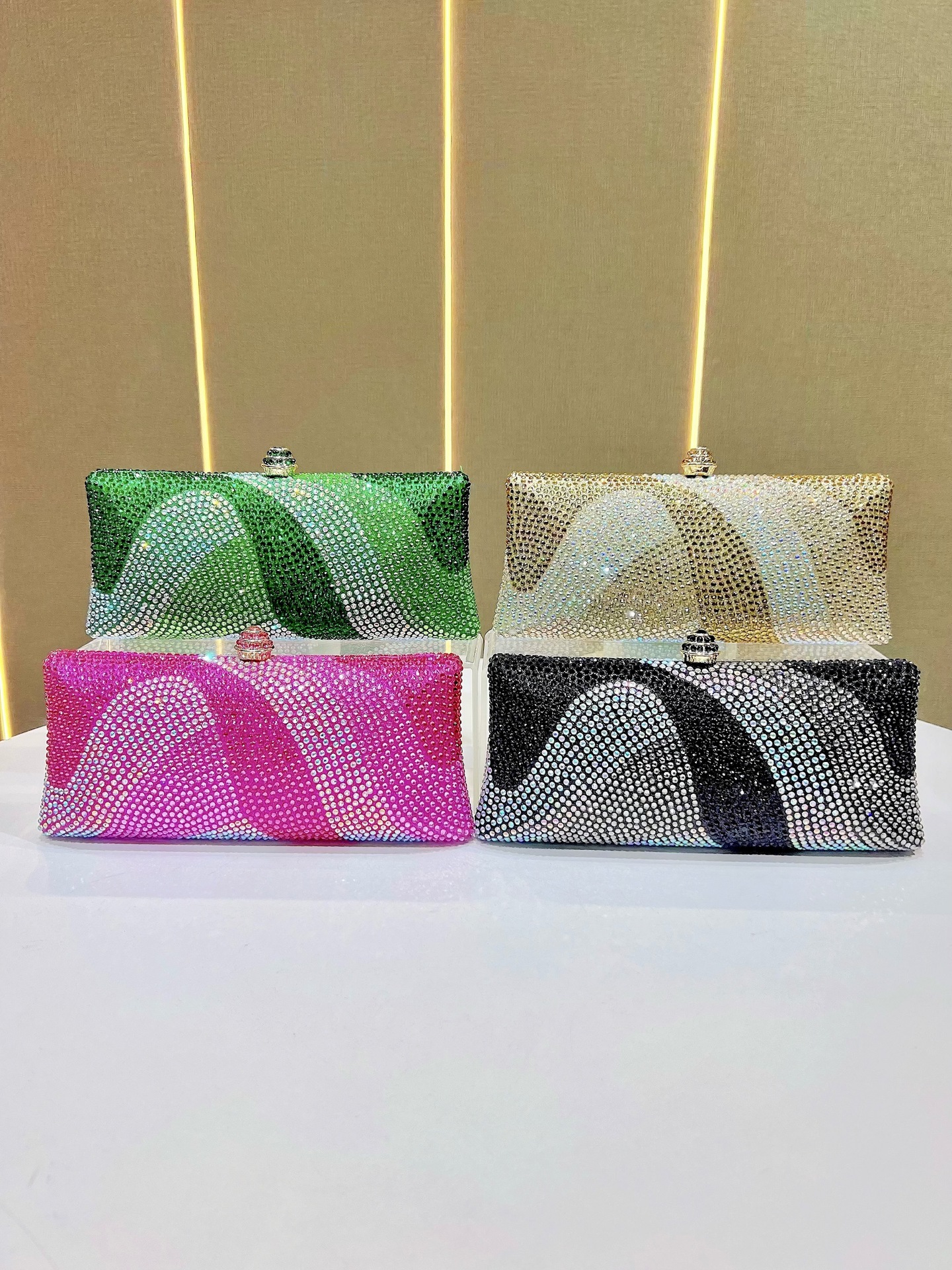 Luxurious Rhinestone Evening Bag For Wedding And Party_voghion.com