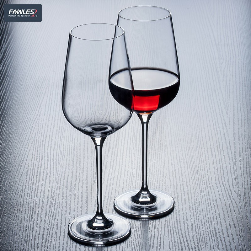 Vaso de vidrio de cristal europeo de vino tinto, vaso de pie alto casero, vaso de vino formado integralmente, vaso de vino extranjero