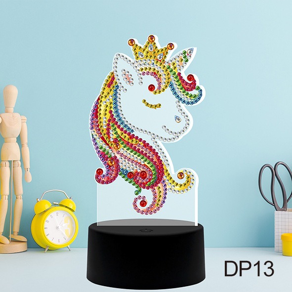 Fábrica directa pintura de diamante perimetral perforado a mano colorido recarga de forma especial placa de lámpara 5D modelado de lámpara de noche personalizado