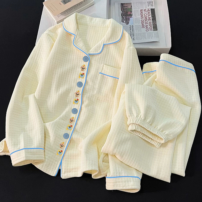 High-End Simple Waffle Grid Air Cotton Autumn and Winter Warm Cartoon Embroidered Pajamas Women's Home Wear Set Wholesale High-End Simple Waffle Grid Air Cotton Autumn and Winter Warm Cartoon Embroidered Pajamas Women's Home Wear Set Wholesale