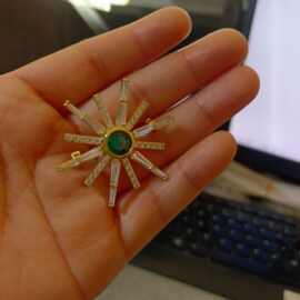 跨境高档 个性梦幻星星太阳花铜镶锆花瓣胸针 胸花胸