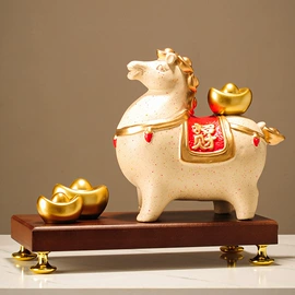 电视柜摆件;装饰器皿;储蓄罐