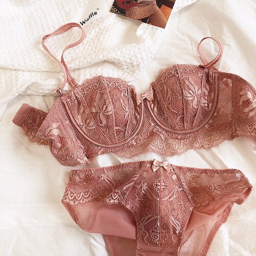 French-style sexy lace lingerie for women, half-cup strapless anti-slip beautiful back bra, large-breasted bra that makes it look smaller, bra set, brassiere