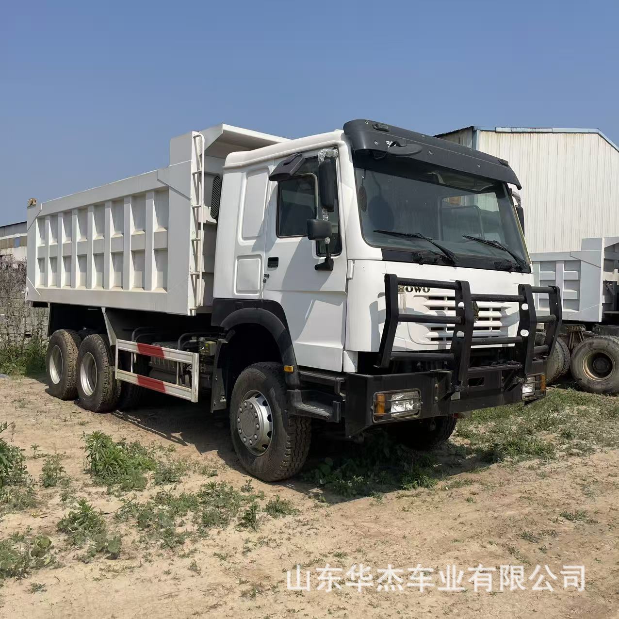 Supply of African Howo Dump Trucks, 375 Horsepower Howo Dump Trucks for Earthmoving, Used Howo Rear Eight-Wheel Dump Trucks