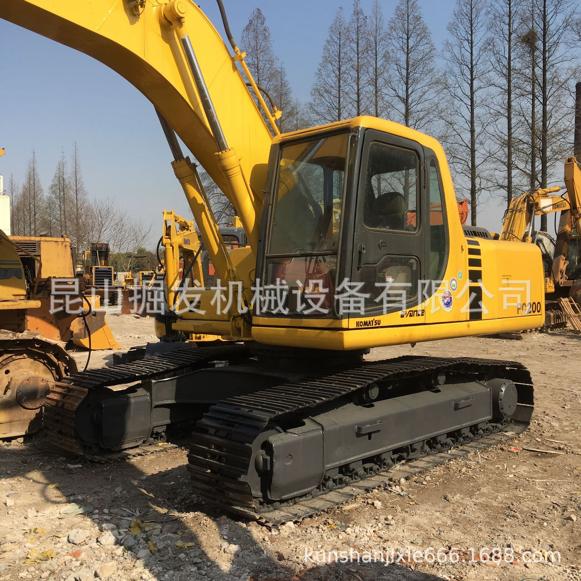 供应komatsu二手小松PC200挖掘机 20吨 现货