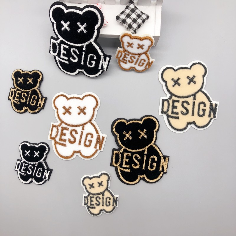 建连可爱小熊布贴立体牙刷绣特种绣花章毛毡布底羽绒服补丁贴现货