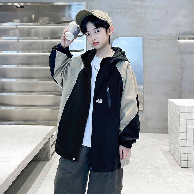 Chaqueta cortavientos para niños de primavera 2025 modelos de primavera y otoño versión coreana del nuevo estilo de los niños chinos y medianos