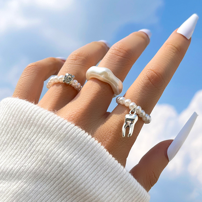 Womenu0027s Exquisite Fashion Imitation Pearl Beaded Elastic Teeth Pendant Ring 3 Piece