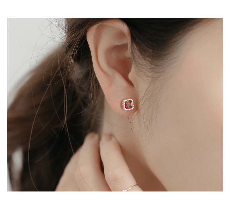 Fashion Square Silver Plating Inlay Zircon Ear Studs 1 Pair