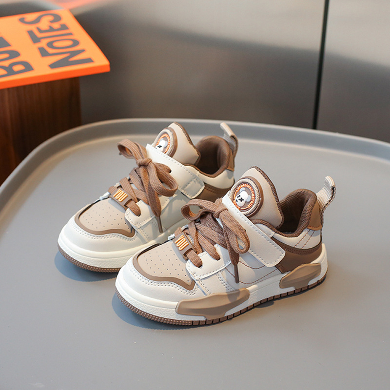 A134 Khaki