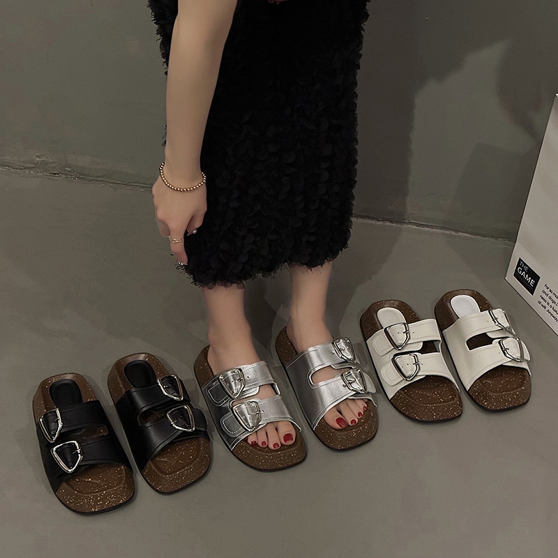 厚底復古一字拖鞋女2024年夏季新款百搭皮帶扣羅馬風松糕沙灘拖鞋