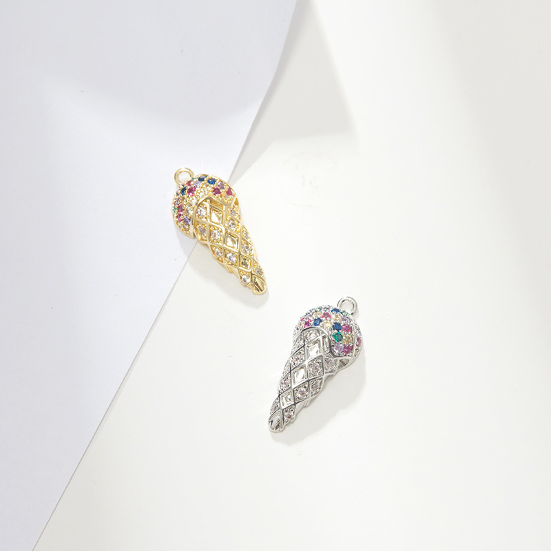 European and American fashion temperament nail copper material diamond plating gold pendant necklace pendant jewelry accessories wholesale