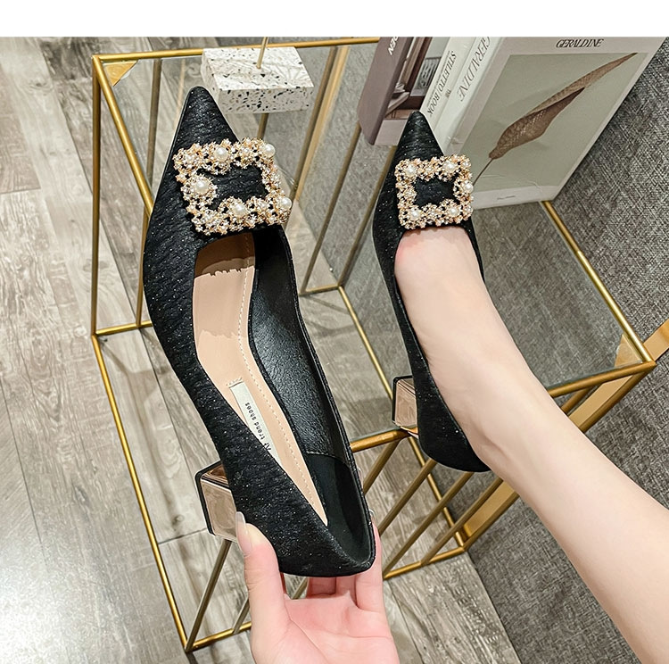 Women's Elegant Solid Color Point Toe Pumps display picture 1