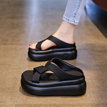 �ɸ�����һ�֛���ЬŮ�r���⴩����ɳ��Ь���ֵܛ�׺��Ůʿ��Ь
