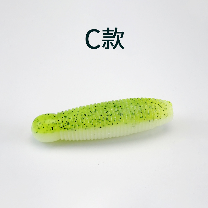 3cm 4cm 5cm 6cm路亜ジャガイモ軟餌微物ジャガイモ軟虫と生臭い塩と黒偽餌が沈んでいる|undefined