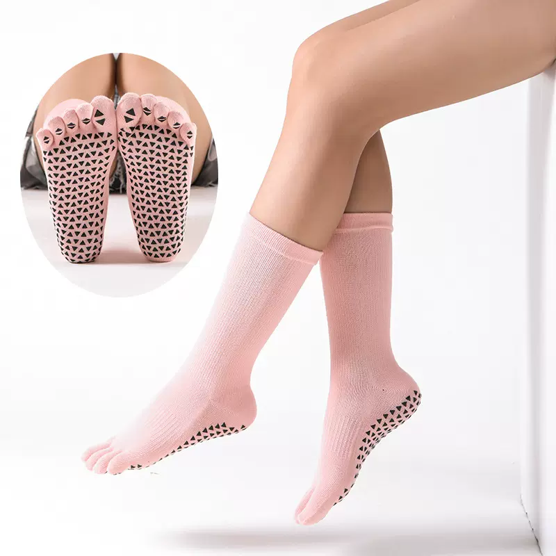 跨境新款秋冬高筒瑜伽袜精梳棉点胶保暖室内运动压力小腿五指袜