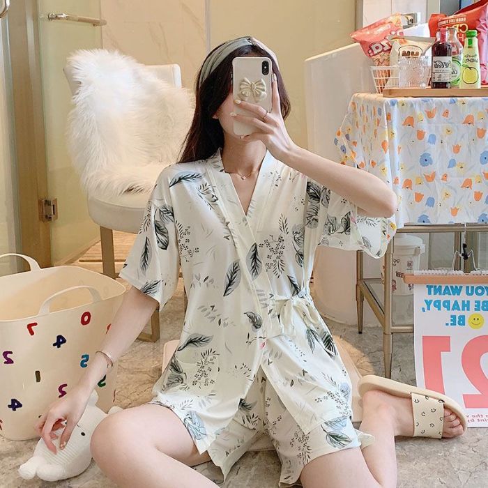 Pijamas al por mayor transfronterizos para niñas, pantalones cortos de manga corta con estampado de cuello de kimono de algodón de imitación de verano, traje de dos piezas, ropa a domicilio
