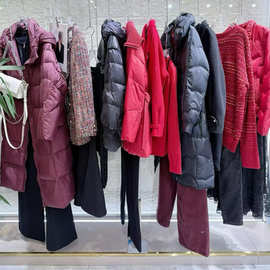 纳26纹冬品牌女装尾货走份冬装外套毛衣羽绒服实体店直播批发货源
