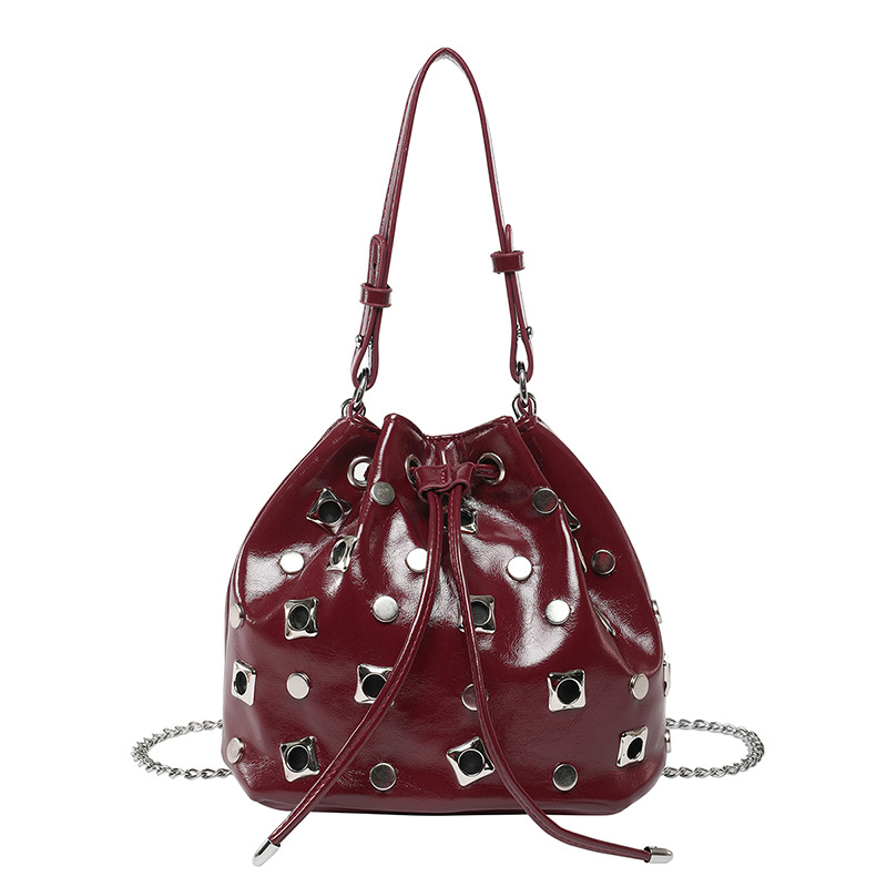 Bolso de cubo de textura transfronteriza 2025 nuevo bolso Gypsophila remache bandolera moda cadena bandolera mujer